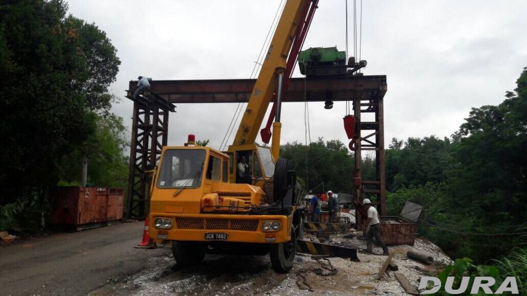 Assembly of gantry crane