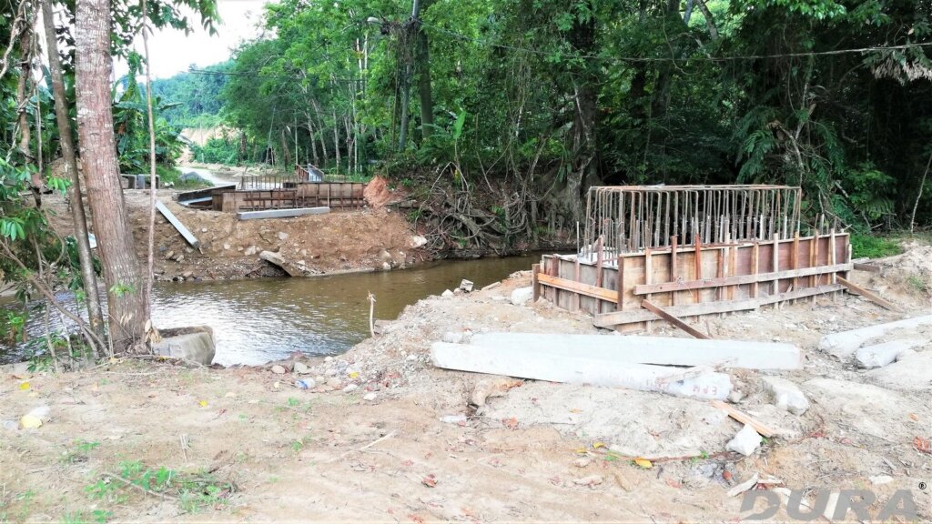 Construction of RC abutments.