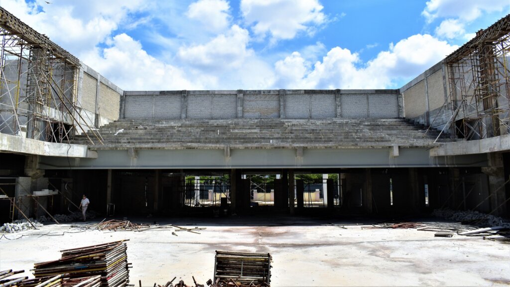 Elevation view of the Dura beam used as a transfer beam for a stadium.