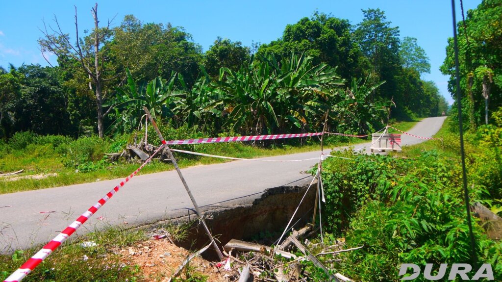 Existing road crossing Sg Peh