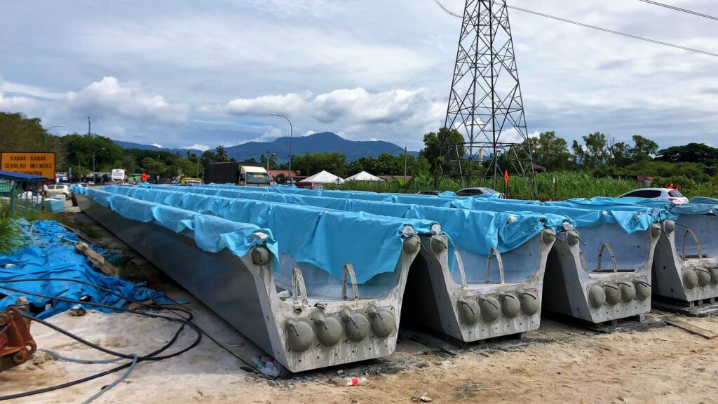 Four UBG1250-35m ready for beam launching.