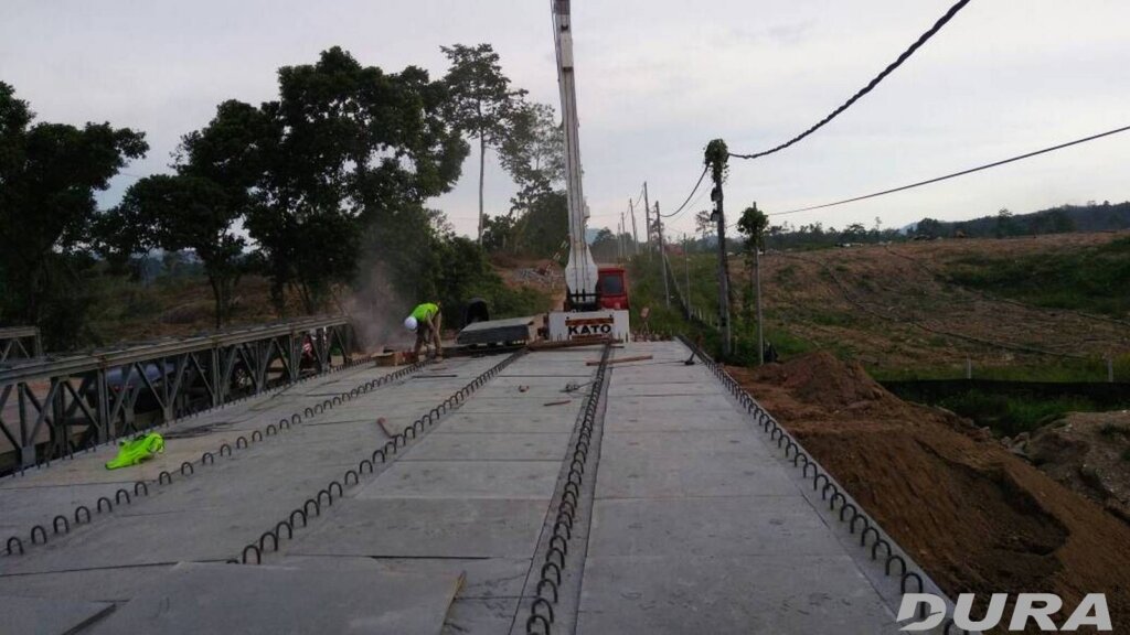 Installation of DURA left-in formwork