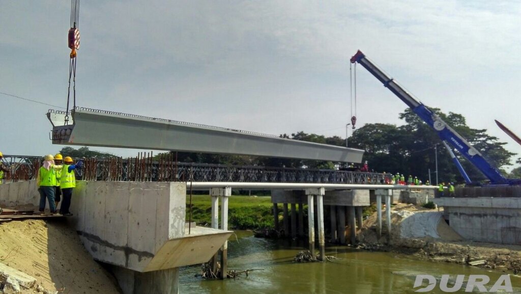 Lifting of first DURA UBG1750-45m -261016-