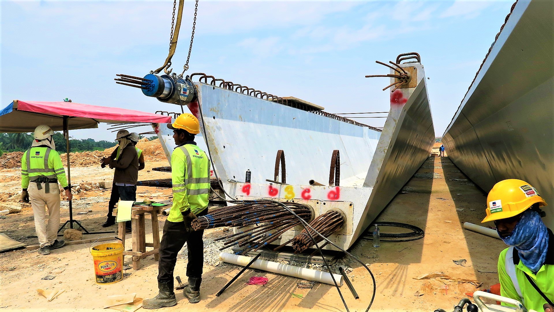 A Single Span 55m DURA Bridge Crossing Sg. Buloh at Alam Perdana Mega ...