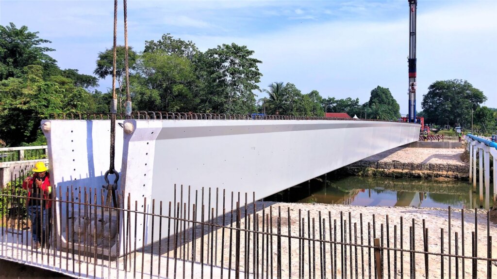 Positioning 1st beam (050819)