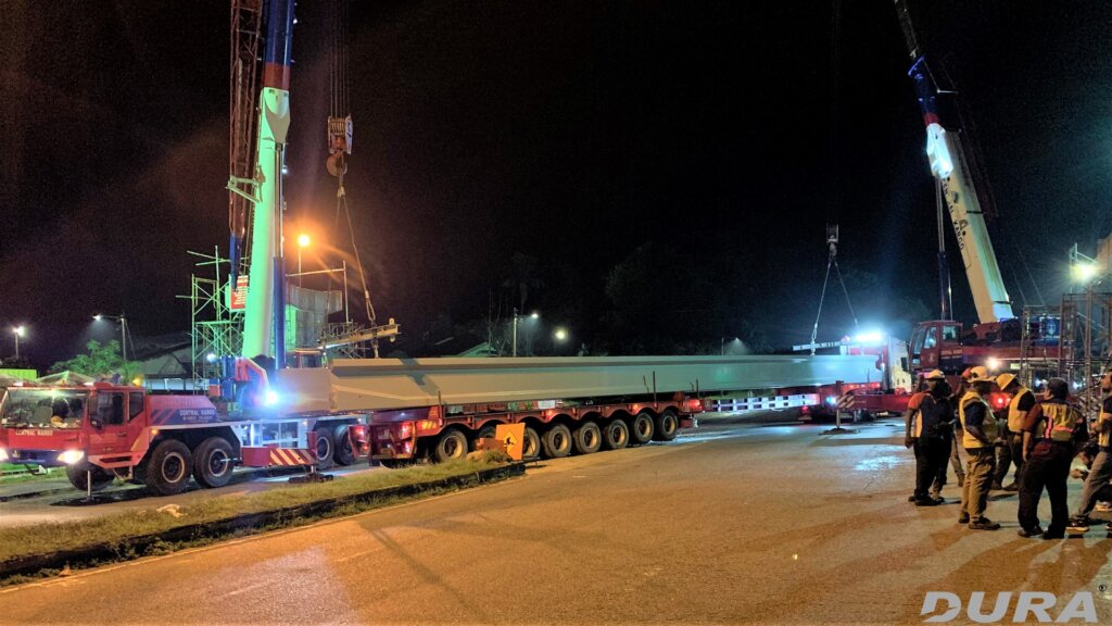 Preparation for crane setting and ready for beam lifting.