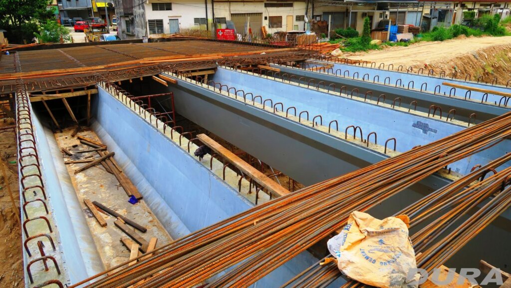 Preparing formwork for RC decking -10-11-2015-