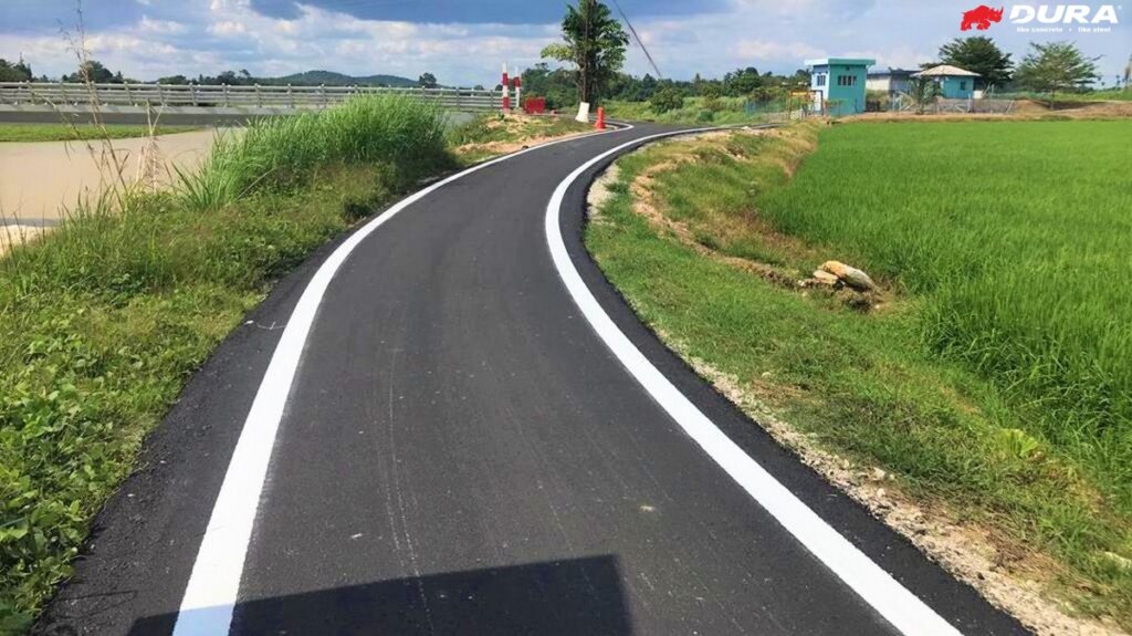Single lane approach road.