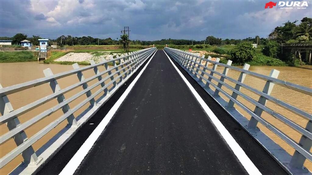 Single lane bridge._2