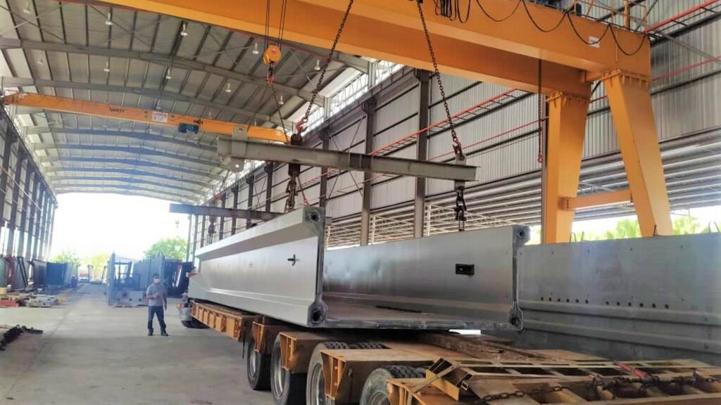 Uploading UTG segment to storage yard for PT work.