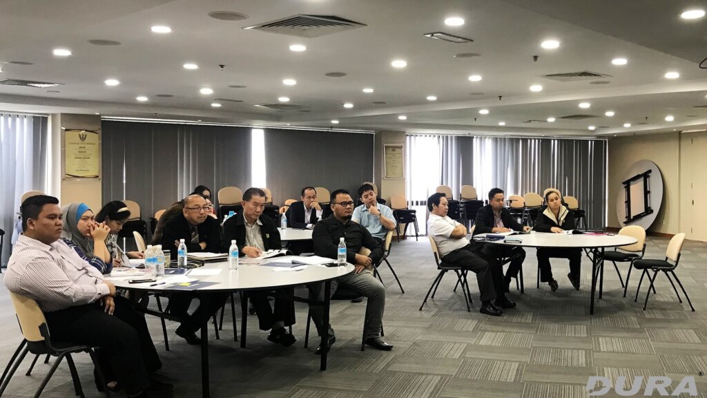 Attendees including the top management officer and design engineer from JKR Sarawak.