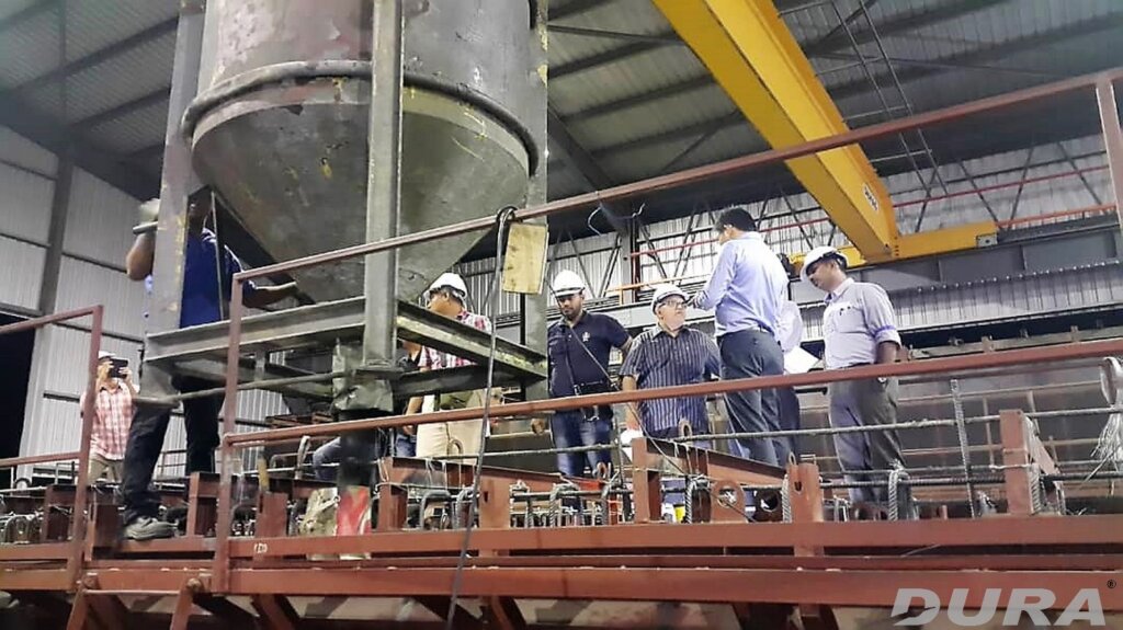 Demostration on casting of DURA UBG1500.