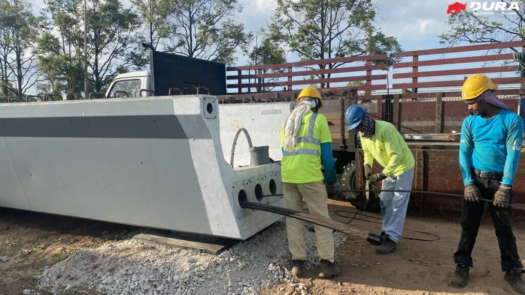 Inserting strands for stitching and stressing.