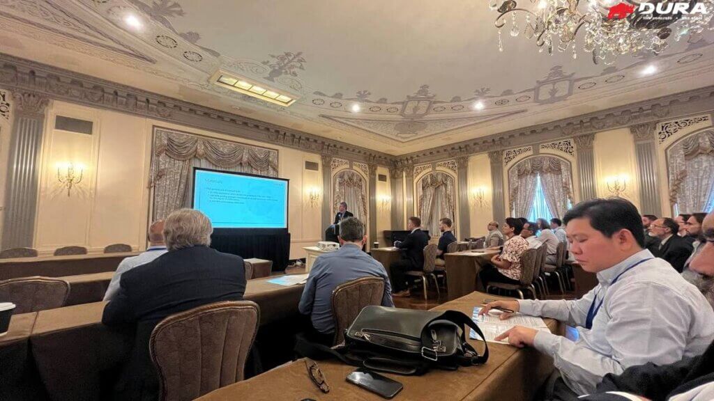 Dr Voo Yen Lei was attend conference.