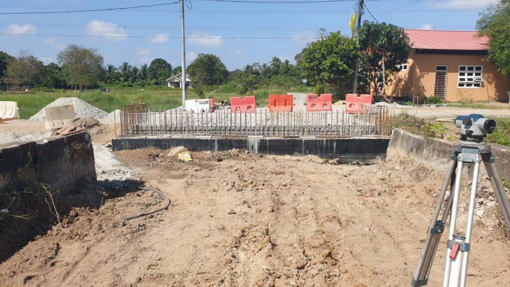 Abutments ready for beam launching.