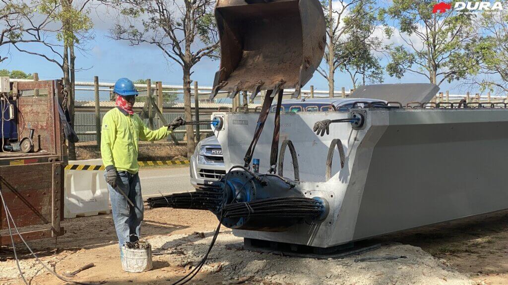 Stressing of DURA UBG1250 - 38m.