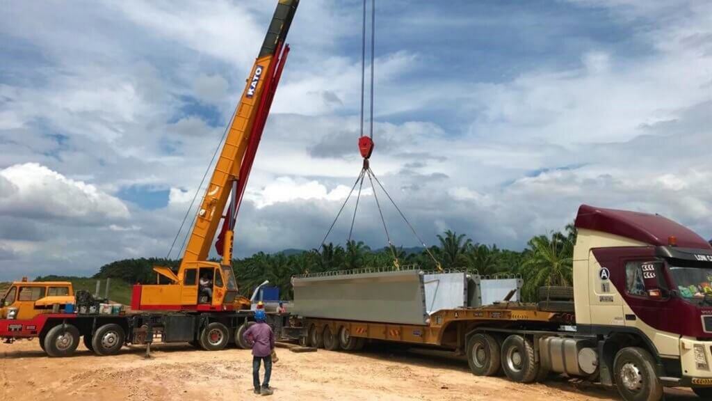 Unloading of beam segment. (210120).