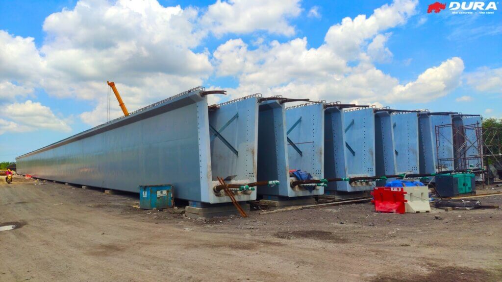 Six UBG4000-105m.