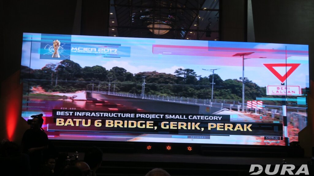 Jambatan Batu 6, Gerik, Perak were bagged by Dura Techonology Sdn Bhd (220917).