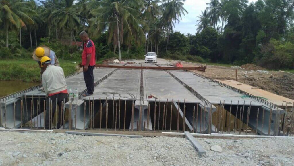 Left in formwork installed.
