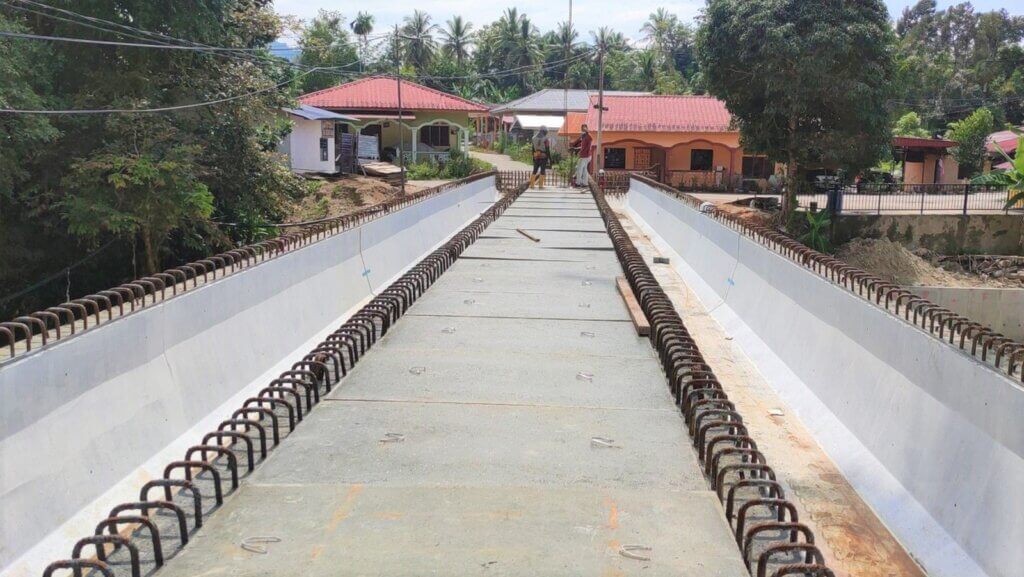 Installation of left in formwork.