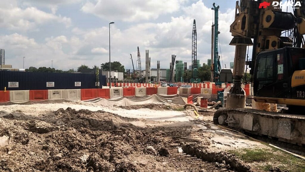 Location of Piers P72-P73.