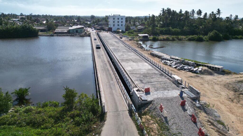 Completed bridge.(1)
