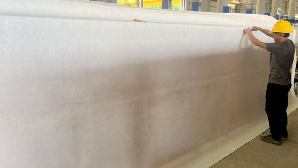 Installation of membrane.