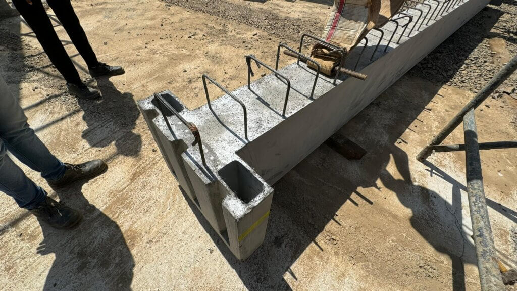 UHPFRC beam.
