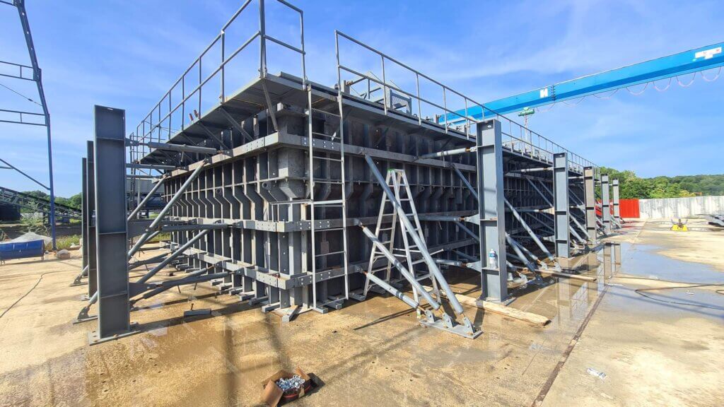 5. Setting up mould of DURA Floating Jetty.