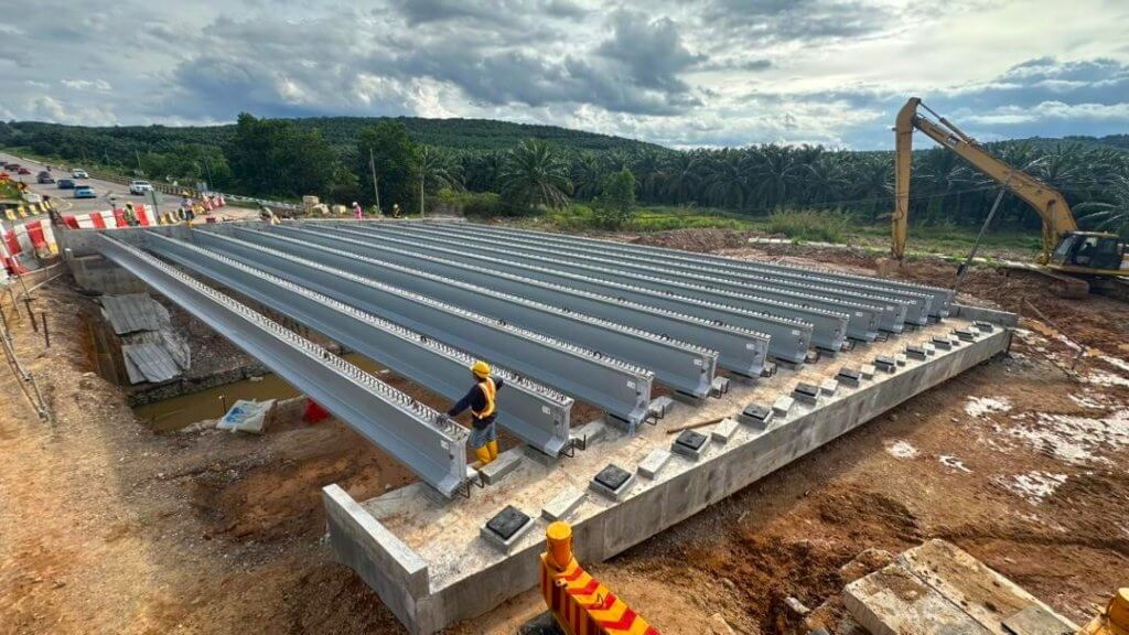 Span No. 3 beam installation completed — all beams positioned and seated on the abutments.