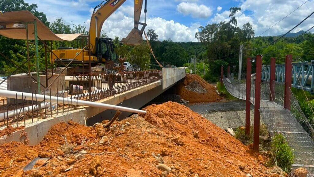 Installation of parapet wall.