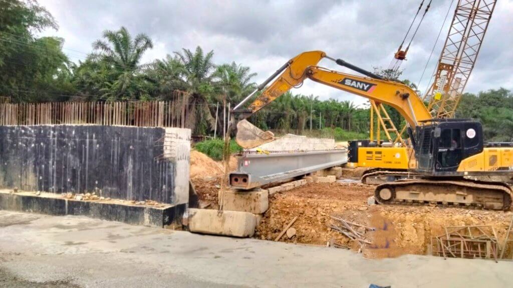 Second unit of DURA®IB1300 joint segmental of the beam.