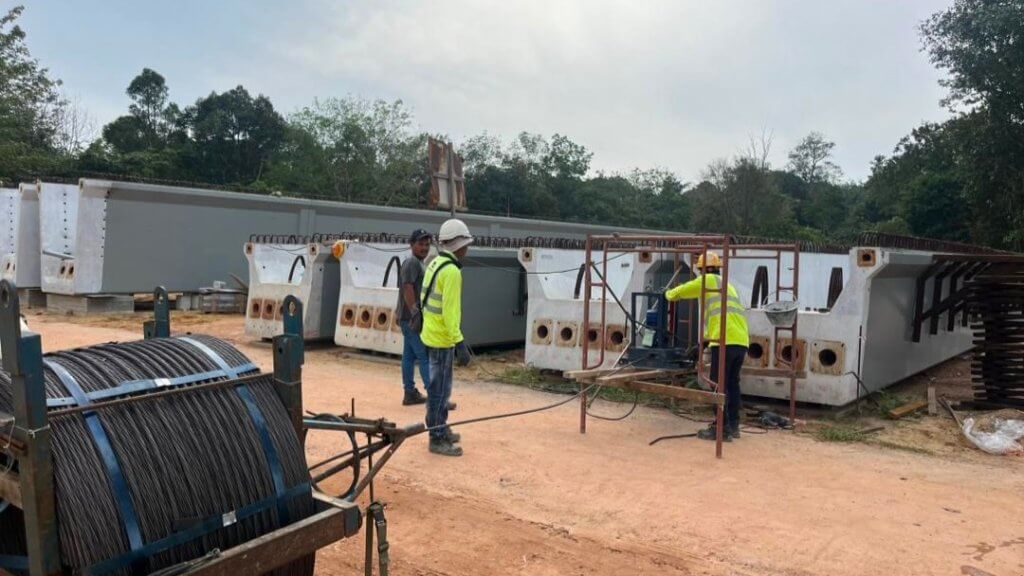 Post-tensioning works are being carried out in preparation for beam launching.