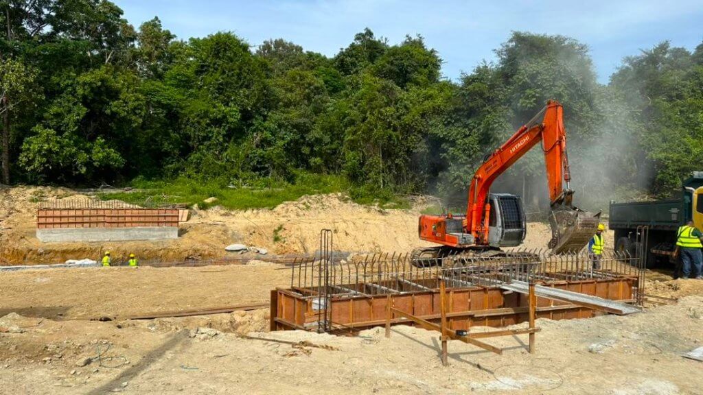 Bridge Abutment Construction Work – Ongoing foundation preparation and reinforcement placement for abutment structures.