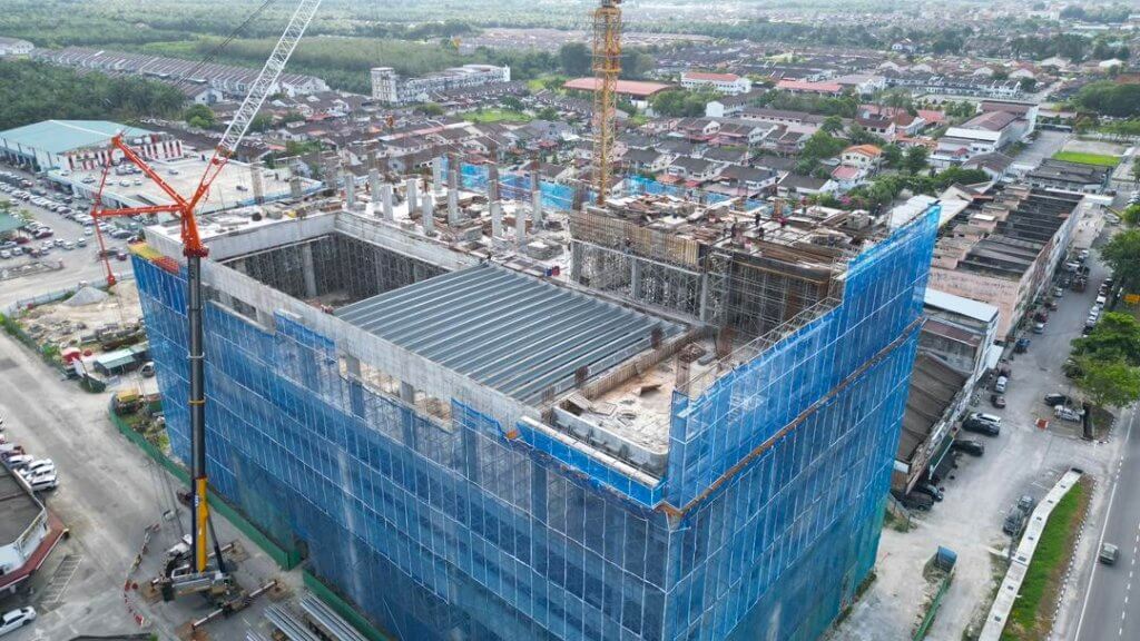 Beams lifted via tower crane to the designated floor.