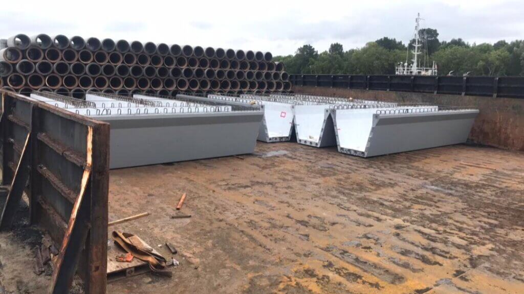 UBG1750 segments were delivered to the site by barge.